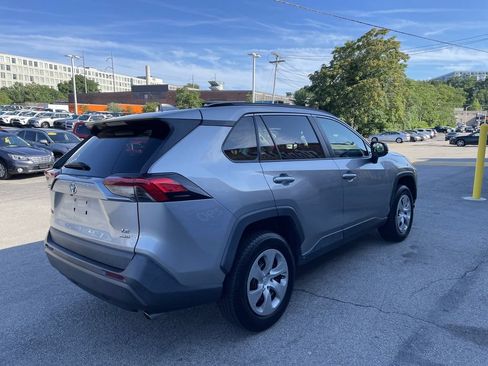 Certified 2019 Toyota RAV4 LE w/ Carpet Mat Package AWD/4WD image 8
