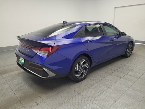 Used 2025 Hyundai Elantra Sport FWD image 9