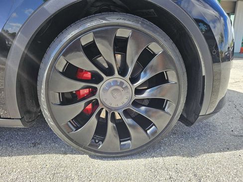Used 2021 Tesla Model Y Performance AWD/4WD image 6