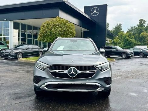Used 2023 Mercedes-Benz GLC 300 4MATIC image 3