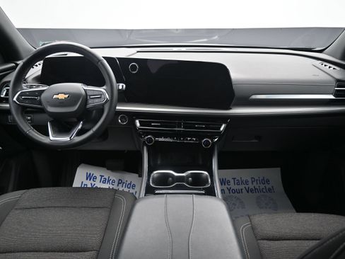 Used 2024 Chevrolet Traverse LS FWD image 21