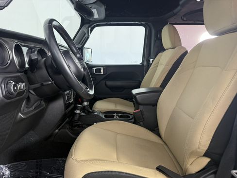 Used 2021 Jeep Wrangler Sport AWD/4WD image 14