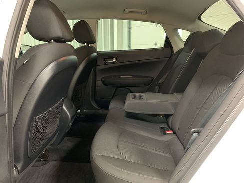 Used 2020 Kia Optima LX image 14