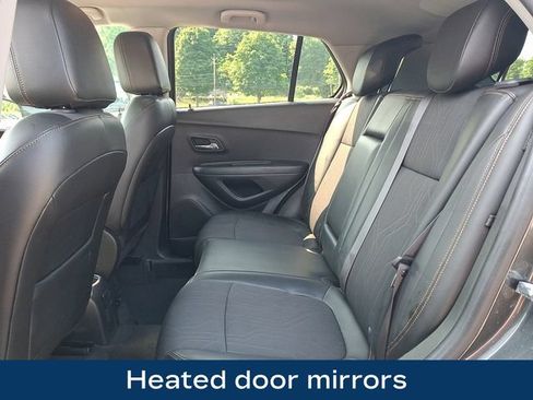 Used 2018 Chevrolet Trax LT w/ LT Convenience Package AWD/4WD image 18