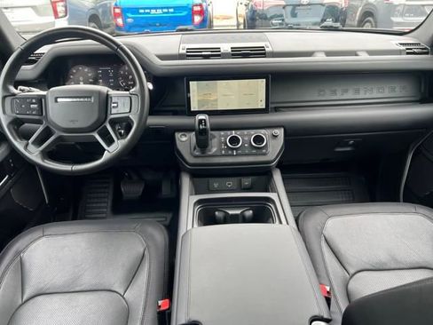 Used 2024 Land Rover Defender 90 X-Dynamic SE image 20
