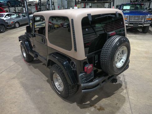 Used 2002 Jeep Wrangler Sahara AWD/4WD image 32