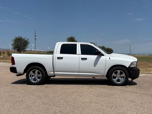 Used 2016 RAM 1500 Tradesman RWD image 4