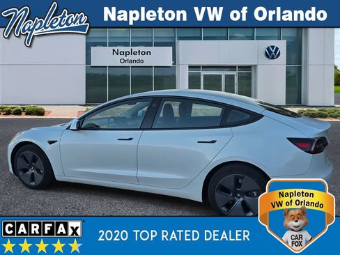 Used 2023 Tesla Model 3 Standard Range image 8