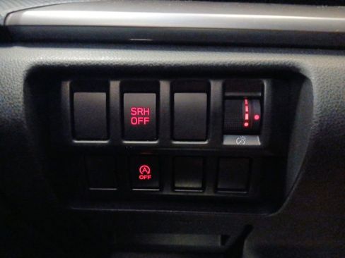 Used 2021 Subaru Forester Premium image 20