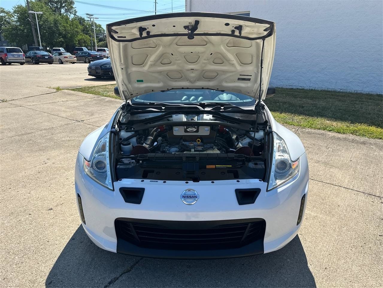 Used 2014 Nissan 370Z Touring w/ Sport Package RWD image 10
