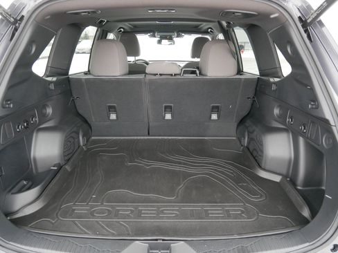 Certified 2025 Subaru Forester Premium w/ Protection Package (1PH) image 18