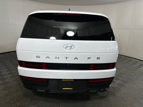 Used 2024 Hyundai Santa Fe SE image 4