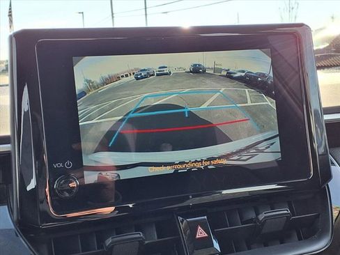 Used 2025 Toyota Corolla LE image 11