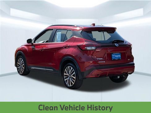 Certified 2021 Nissan Kicks SR w/ SR Premium Package FWD image 5
