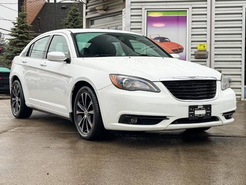 Used 2014 Chrysler 200 Touring w/ 200 S Group FWD image 1