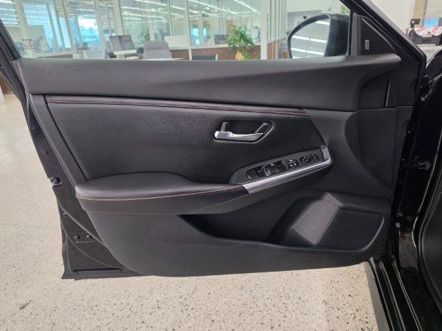 Used 2021 Nissan Sentra SR FWD image 28
