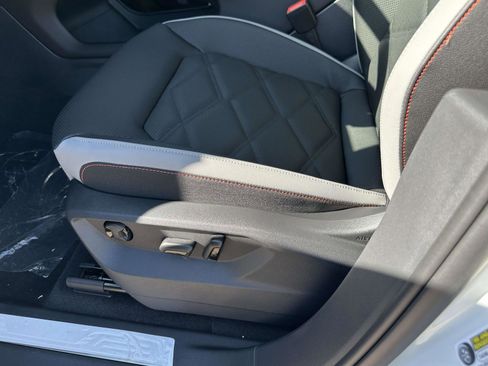 New 2026 Volkswagen Atlas Peak Edition image 19