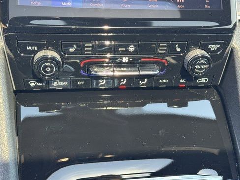 New 2025 Jeep Grand Cherokee Limited image 22