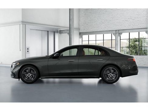 New 2026 Mercedes-Benz E 450 4MATIC Sedan image 34