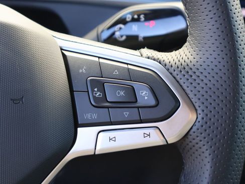 New 2026 Volkswagen Tiguan SE R-Line image 34