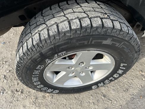 Used 2010 Jeep Wrangler Sport image 11