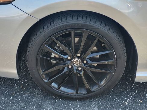Used 2023 Toyota Camry XSE FWD image 8