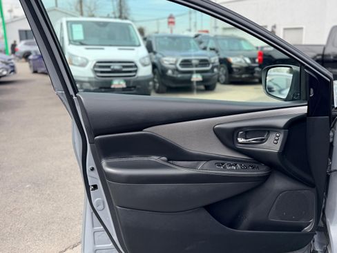 Used 2021 Nissan Murano SL w/ SL Moonroof Package image 16