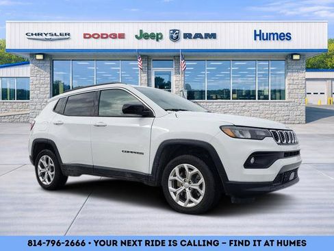 Used 2024 Jeep Compass Latitude image 1