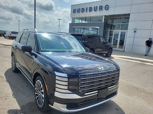 Used 2026 Hyundai Palisade Calligraphy image 1