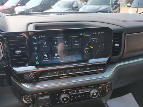 Used 2023 Chevrolet Silverado 1500 High Country w/ High Country Premium Package AWD/4WD image 26