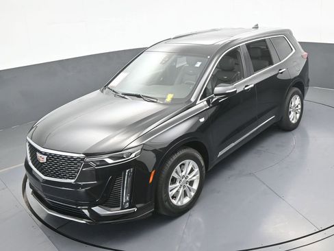 Used 2023 Cadillac XT6 Luxury image 51