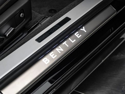 Used 2022 Bentley Continental GT AWD/4WD image 49