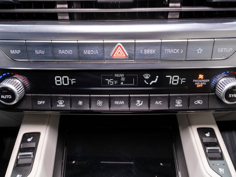 Used 2021 Kia Telluride EX w/ EX Premium Package image 22