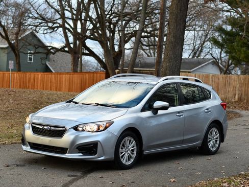 Used 2017 Subaru Impreza 2.0i Premium w/ Popular Package #2 image 3