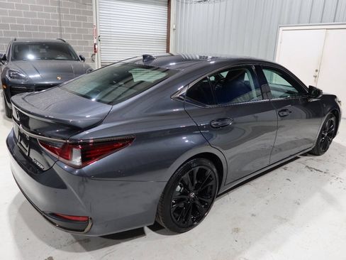 Used 2025 Lexus ES 300h F Sport w/ Accessory Package (Z2) FWD image 5