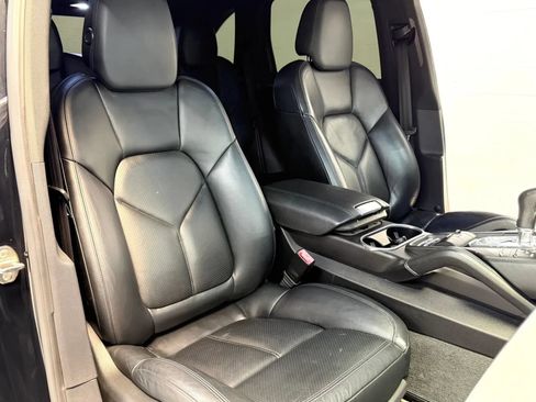 Used 2013 Porsche Cayenne S AWD/4WD image 26