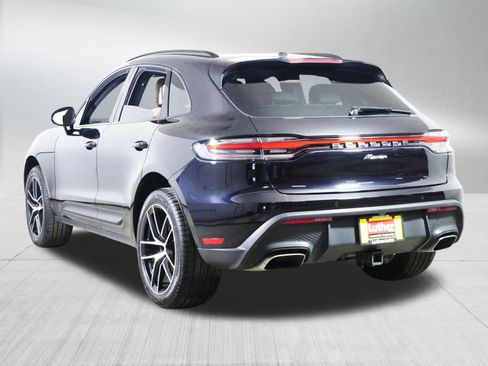 Used 2023 Porsche Macan Turbo image 5