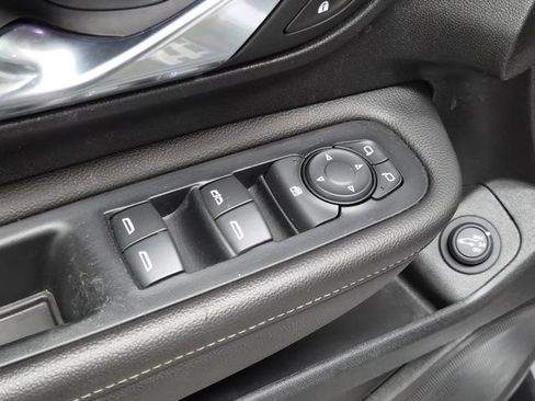 Used 2020 GMC Terrain Denali w/ Denali Premium Package FWD image 19
