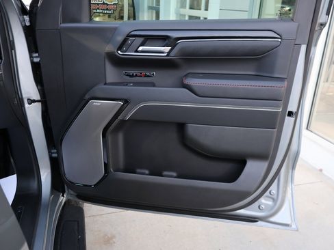 New 2025 GMC Sierra 1500 AT4X image 39