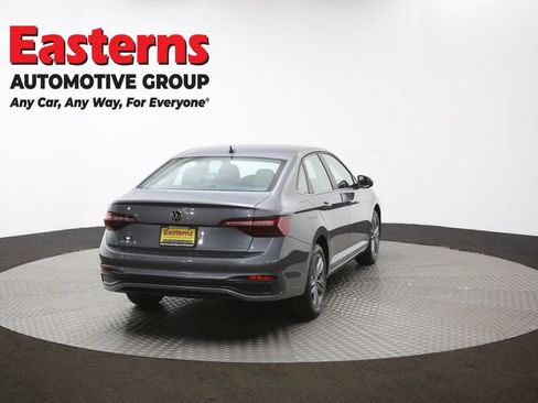 Used 2024 Volkswagen Jetta SE FWD image 38
