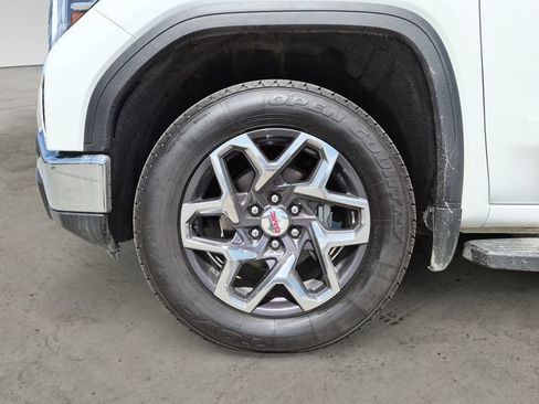 Used 2025 GMC Sierra 1500 SLT w/ SLT Convenience Package AWD/4WD image 14