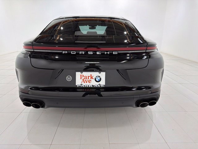 Used 2024 Porsche Panamera RWD image 4