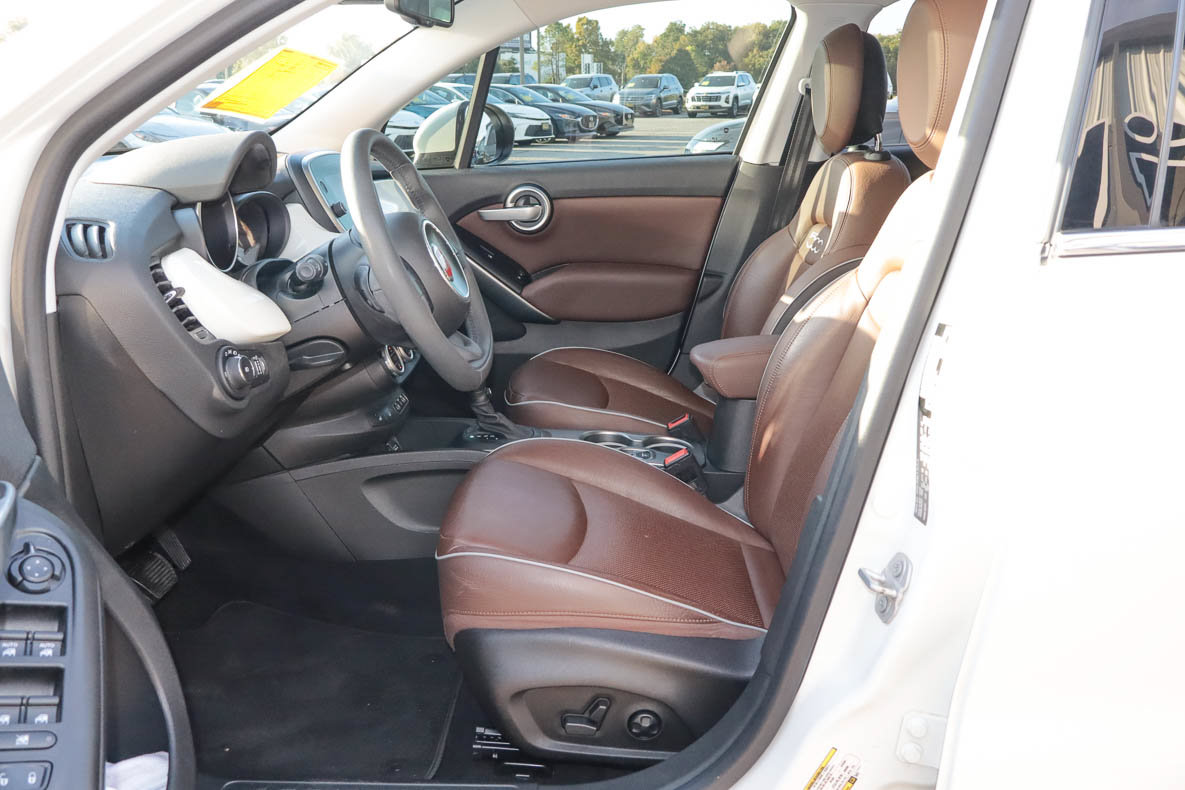 Used 2018 FIAT 500X Lounge w/ Advanced Safety Package FWD image 7