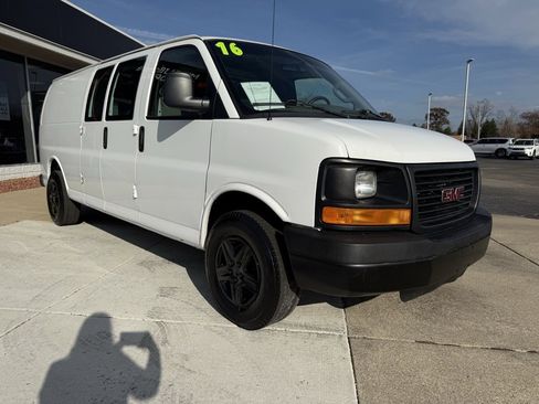 Used 2016 GMC Savana 2500 Extended image 18