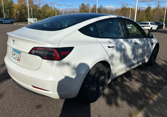 Used 2023 Tesla Model 3 Standard Range RWD image 3