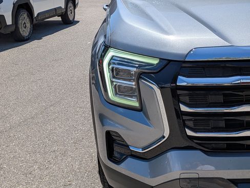 Used 2025 GMC Terrain Elevation FWD image 10