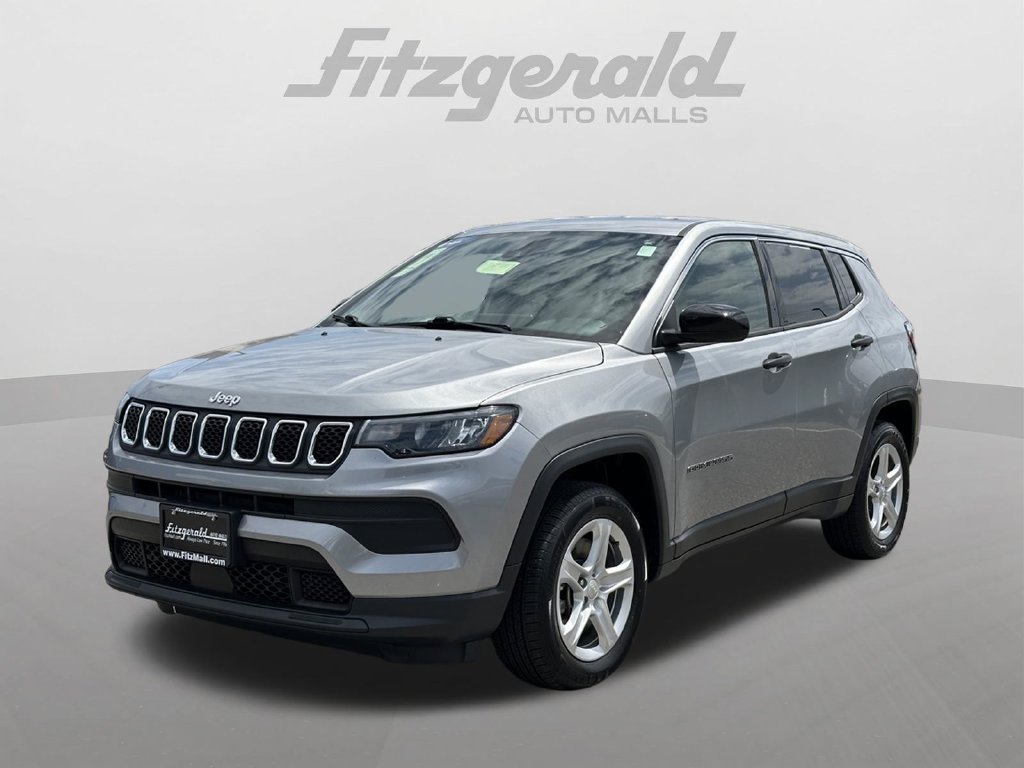 Used 2023 Jeep Compass Sport AWD/4WD image 2