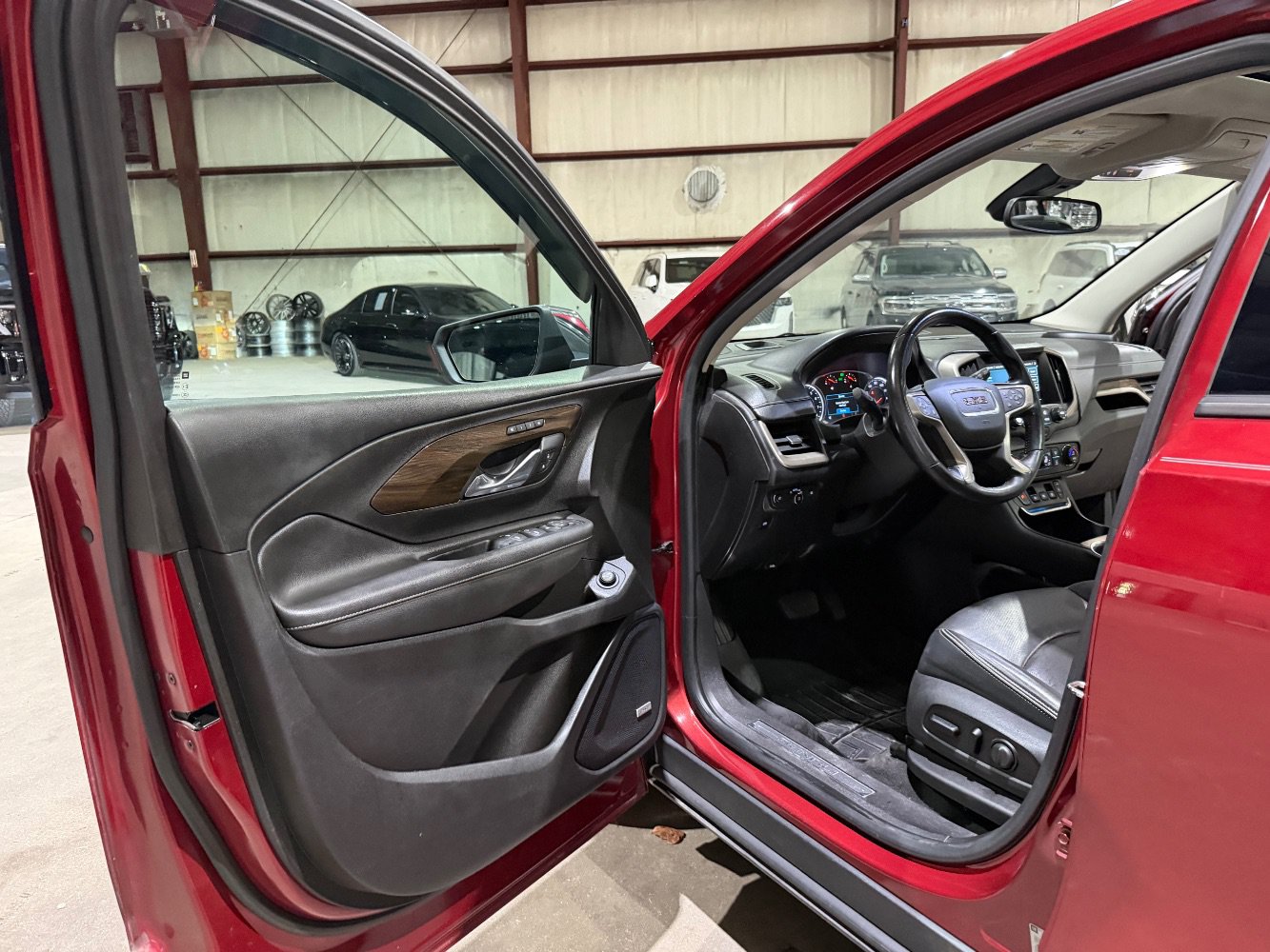 Used 2018 GMC Terrain Denali w/ Comfort Package FWD image 12
