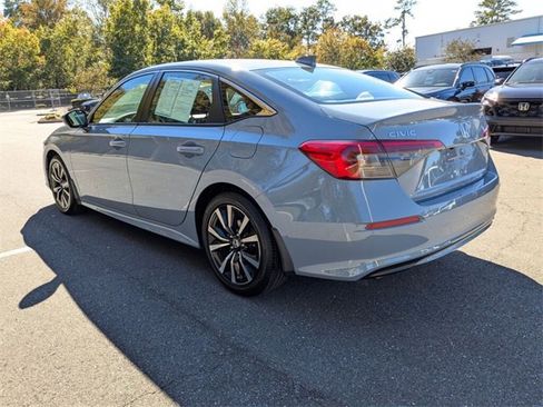 Certified 2024 Honda Civic EX image 9