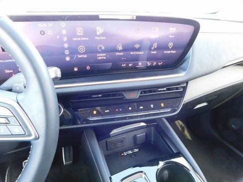 Certified 2025 Buick Envision Sport Touring image 34